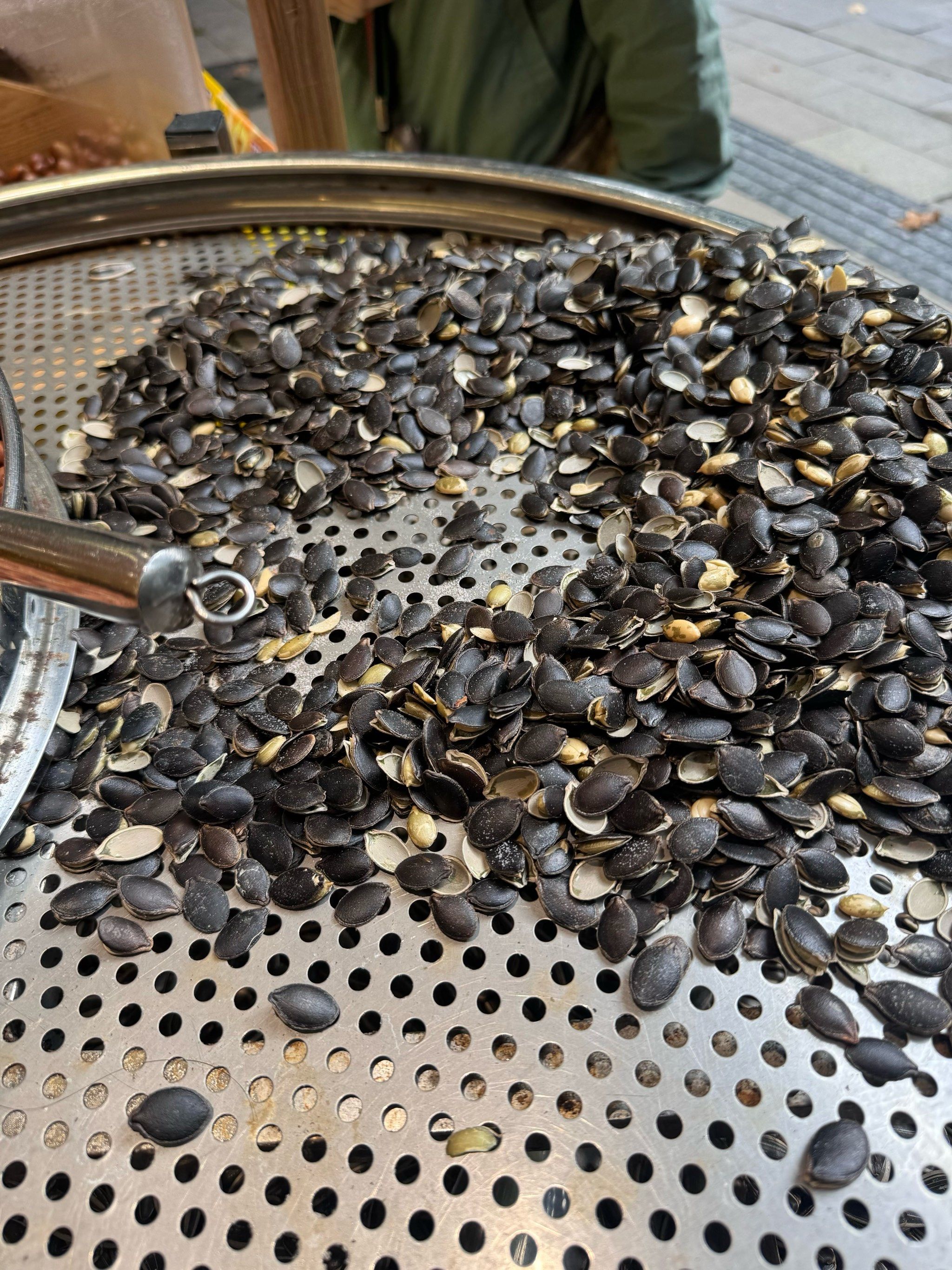 爱游戏-柩粒(雨落灵柩的风水知识)